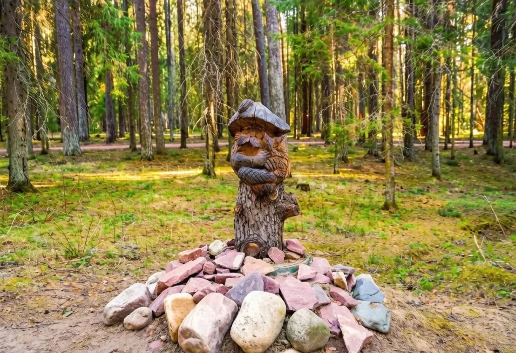 Скульптура лесного духа